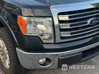 2014 Ford F-150 Lariat Extended Cab Medium Bed w/Rear Doors - zdjęcie 29 z 76 - miniatura