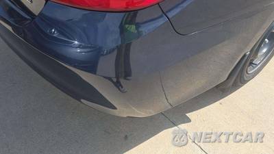 2016 Toyota Camry LE - zdjęcie 28 z 42 - miniatura