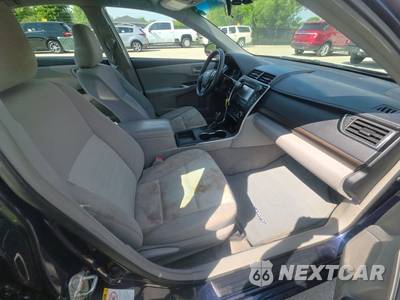 2016 Toyota Camry LE - zdjęcie 8 z 42 - miniatura