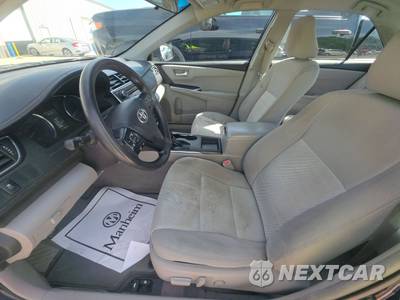 2016 Toyota Camry LE - zdjęcie 7 z 42 - miniatura