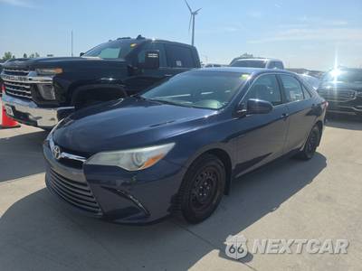 2016 Toyota Camry LE - zdjęcie 1 z 42 - miniatura