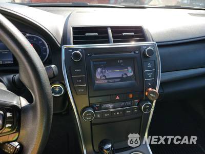 2017 Toyota Camry Hybrid LE - zdjęcie 11 z 26 - miniatura