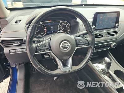 2020 Nissan Altima SR - zdjęcie 10 z 25 - miniatura