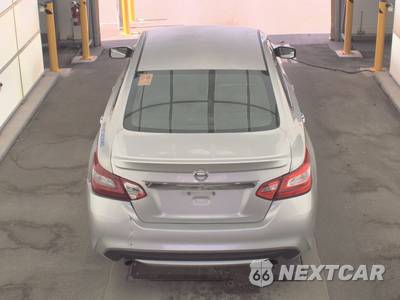 2016 Nissan Altima 2.5 SR - zdjęcie 5 z 43 - miniatura