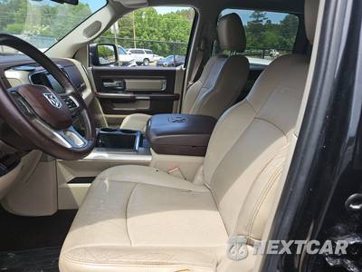2016 Ram 1500 Laramie Crew Cab Short Bed - zdjęcie 7 z 28 - miniatura