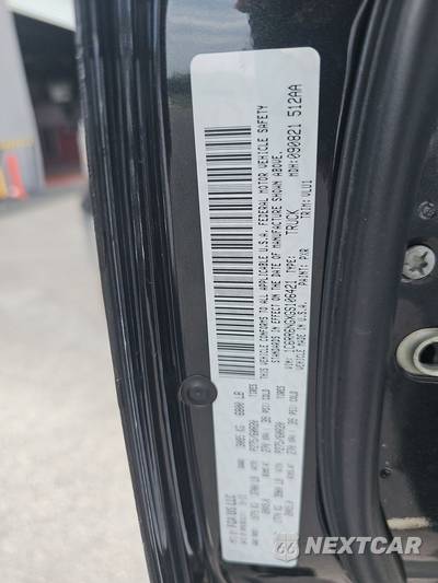 2016 Ram 1500 Laramie Crew Cab Short Bed - zdjęcie 14 z 28 - miniatura