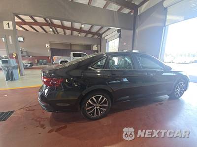 2025 Volkswagen Jetta SE - zdjęcie 4 z 17 - miniatura