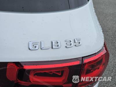 2023 Mercedes-Benz AMG GLB 35 4MATIC - zdjęcie 7 z 35 - miniatura