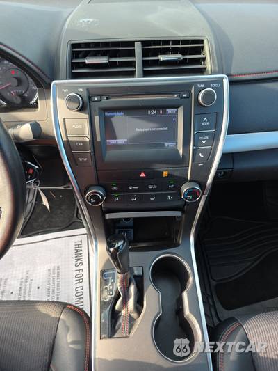 2017 Toyota Camry SE - zdjęcie 11 z 25 - miniatura