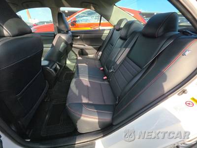 2017 Toyota Camry SE - zdjęcie 13 z 25 - miniatura