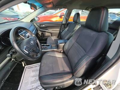2017 Toyota Camry SE - zdjęcie 7 z 25 - miniatura