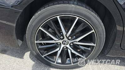 2023 Toyota Camry SE - zdjęcie 31 z 33 - miniatura