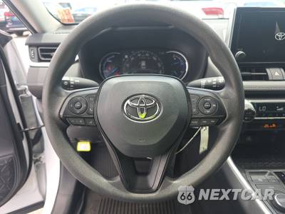 2025 Toyota RAV4 Hybrid LE - zdjęcie 10 z 23 - miniatura
