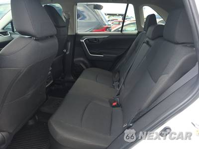 2025 Toyota RAV4 Hybrid LE - zdjęcie 13 z 23 - miniatura