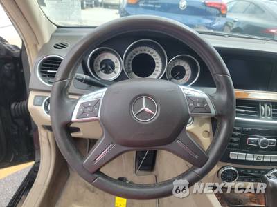 2012 Mercedes-Benz C 250 Sedan - zdjęcie 10 z 19 - miniatura