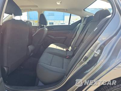 2025 Nissan Altima SV - zdjęcie 13 z 20 - miniatura