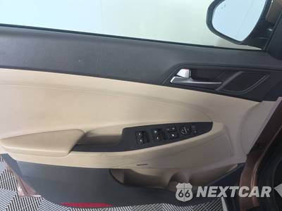 2017 Hyundai Tucson SE Plus - zdjęcie 9 z 41 - miniatura