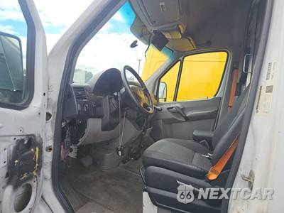 2011 Mercedes-Benz Sprinter 2500 Cargo Van High Roof 170.3" WB - zdjęcie 7 z 36 - miniatura