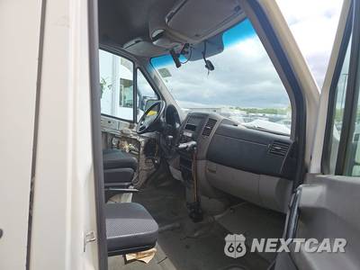 2011 Mercedes-Benz Sprinter 2500 Cargo Van High Roof 170.3" WB - zdjęcie 8 z 36 - miniatura