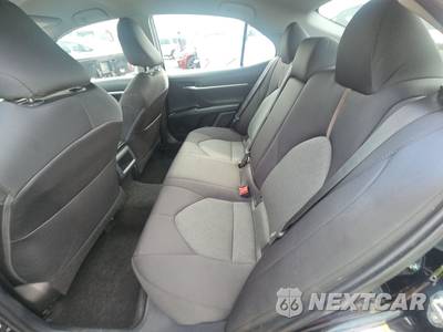 2019 Toyota Camry LE - zdjęcie 13 z 31 - miniatura