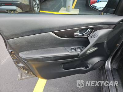 2019 Nissan Rogue S - zdjęcie 9 z 23 - miniatura