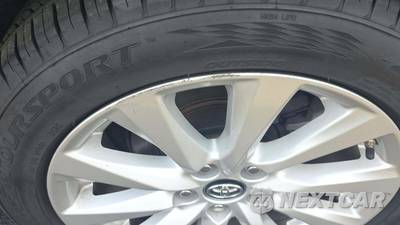 2019 Toyota Camry LE - zdjęcie 21 z 31 - miniatura