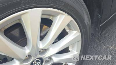 2019 Toyota Camry LE - zdjęcie 30 z 31 - miniatura