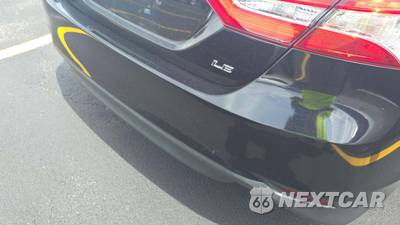 2019 Toyota Camry LE - zdjęcie 29 z 31 - miniatura