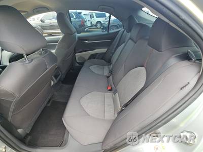 2018 Toyota Camry LE - zdjęcie 13 z 18 - miniatura