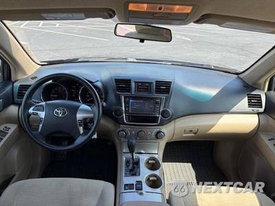 2013 Toyota Highlander Plus - zdjęcie 13 z 15 - miniatura