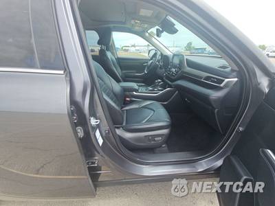 2021 Toyota Highlander Hybrid XLE - zdjęcie 8 z 31 - miniatura