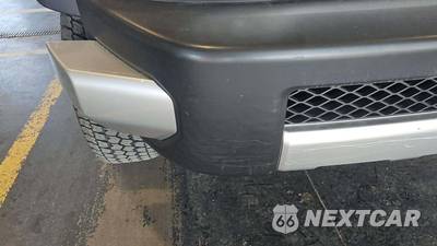 2011 Toyota FJ Cruiser w/Rear Doors - zdjęcie 33 z 39 - miniatura