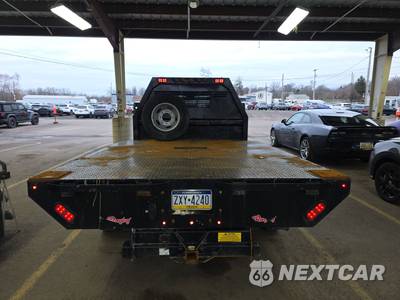 2024 Chevrolet Silverado 3500HD Cab Chassis LT Crew Cab 1LT DRW - zdjęcie 5 z 34 - miniatura