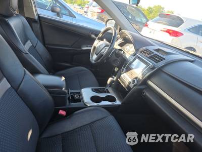 2014 Toyota Camry SE Sport - zdjęcie 8 z 34 - miniatura