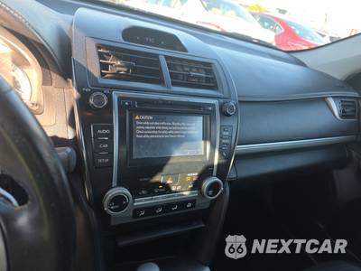 2014 Toyota Camry SE Sport - zdjęcie 11 z 34 - miniatura