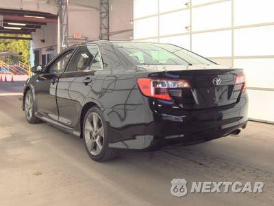 2014 Toyota Camry SE Sport - zdjęcie 6 z 34 - miniatura