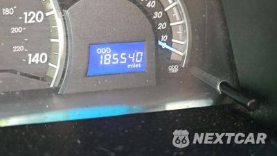 2014 Toyota Camry SE Sport - zdjęcie 19 z 34 - miniatura