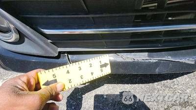 2014 Toyota Camry SE Sport - zdjęcie 24 z 34 - miniatura
