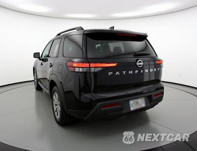 2025 Nissan Pathfinder SV - zdjęcie 5 z 12 - miniatura