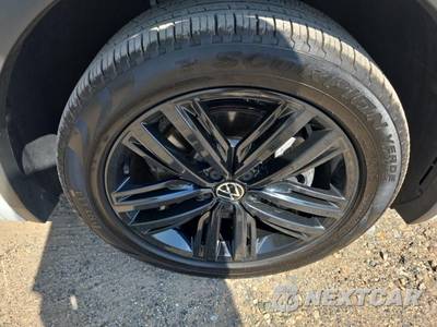 2022 Volkswagen Tiguan SE R-Line Black - zdjęcie 9 z 21 - miniatura