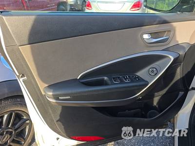 2017 Hyundai Santa Fe SE - zdjęcie 9 z 18 - miniatura