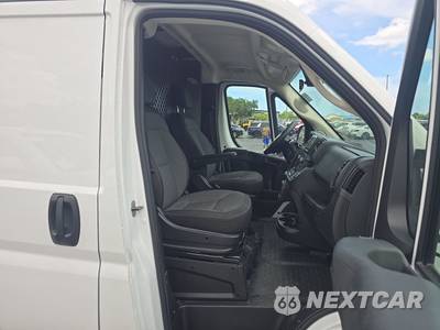 2025 Ram ProMaster 2500 Cargo Van Tradesman w/Passenger Seat Low Roof 136.0" WB - zdjęcie 8 z 23 - miniatura