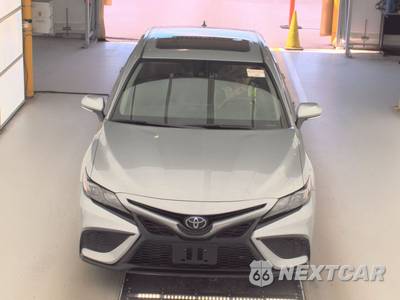 2023 Toyota Camry SE - zdjęcie 2 z 36 - miniatura