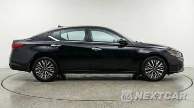 2025 Nissan Altima SV - zdjęcie 8 z 12 - miniatura
