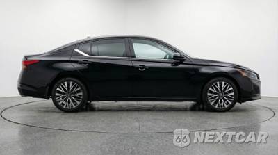 2025 Nissan Altima SV - zdjęcie 8 z 12 - miniatura