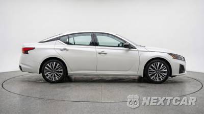 2025 Nissan Altima SV - zdjęcie 8 z 12 - miniatura