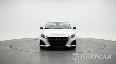 2025 Nissan Altima SV - zdjęcie 2 z 12 - miniatura