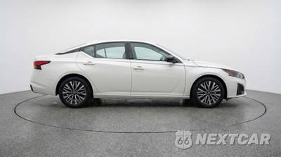 2025 Nissan Altima SV - zdjęcie 8 z 12 - miniatura