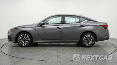 2025 Nissan Altima SV - zdjęcie 4 z 12 - miniatura