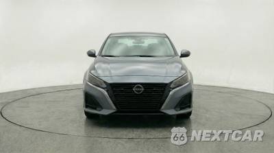 2025 Nissan Altima SV - zdjęcie 2 z 12 - miniatura